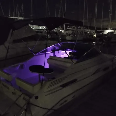 Corazon Azul Botel Puerto Calero